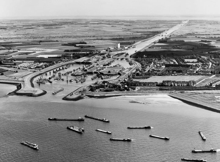 Kanaal door Zuid-Beveland — Wemeldinge