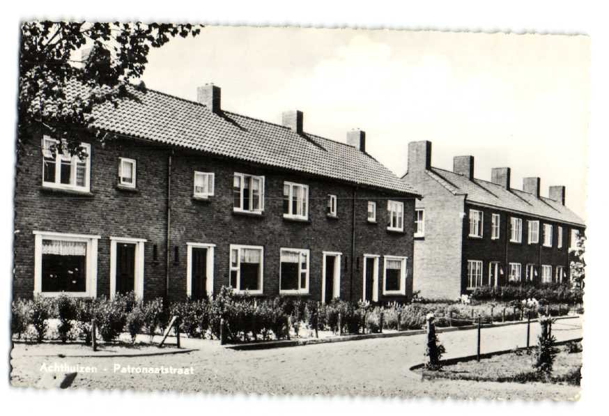Patronaatstraat — Achthuizen