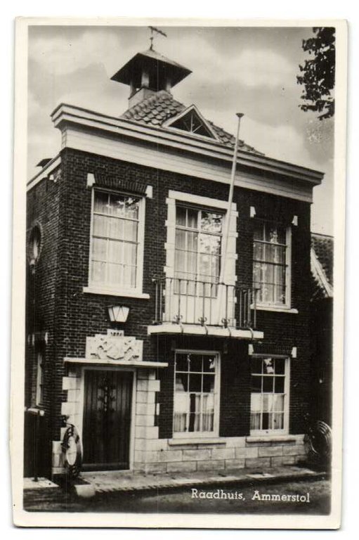 Raadhuis — Ammerstol