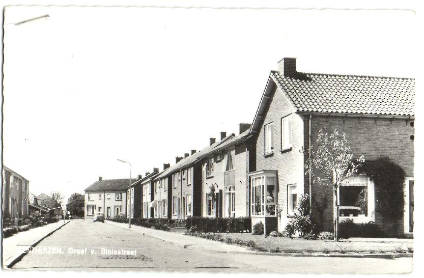 Graaf van Bloisstraat — Benthuizen