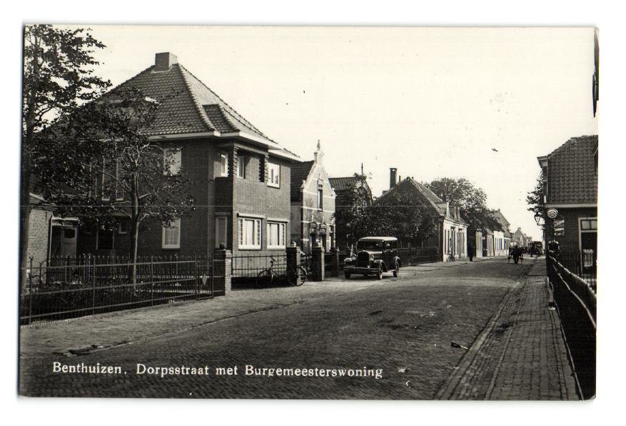 Dorpsstraat — Benthuizen