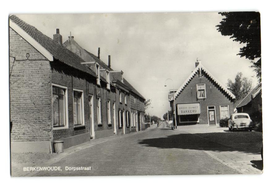 Dorpsstraat — Berkenwoude