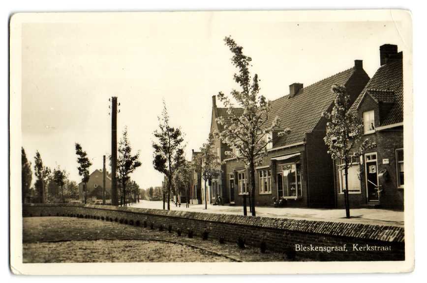 Kerkstraat — Bleskensgraaf