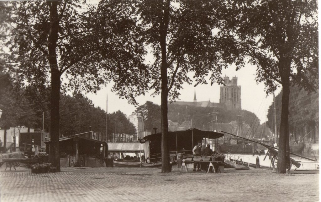Aardappelmarkt — Dordrecht