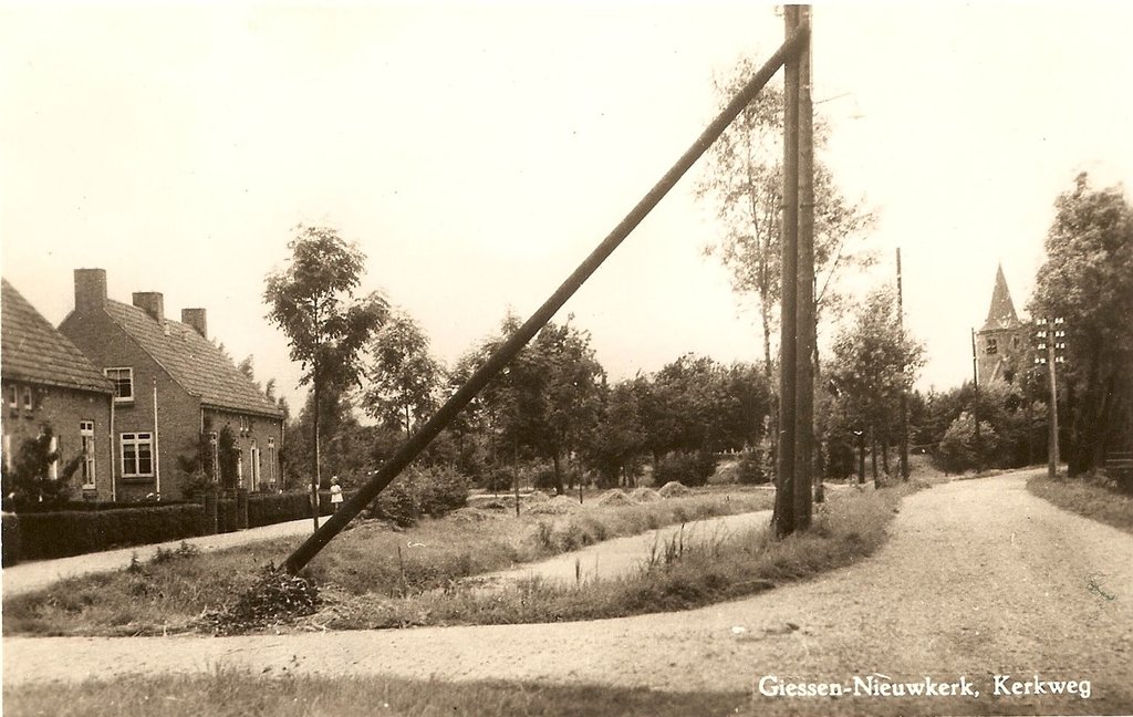 Kerkweg — Giessenburg