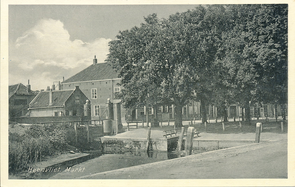 Markt — Heenvliet