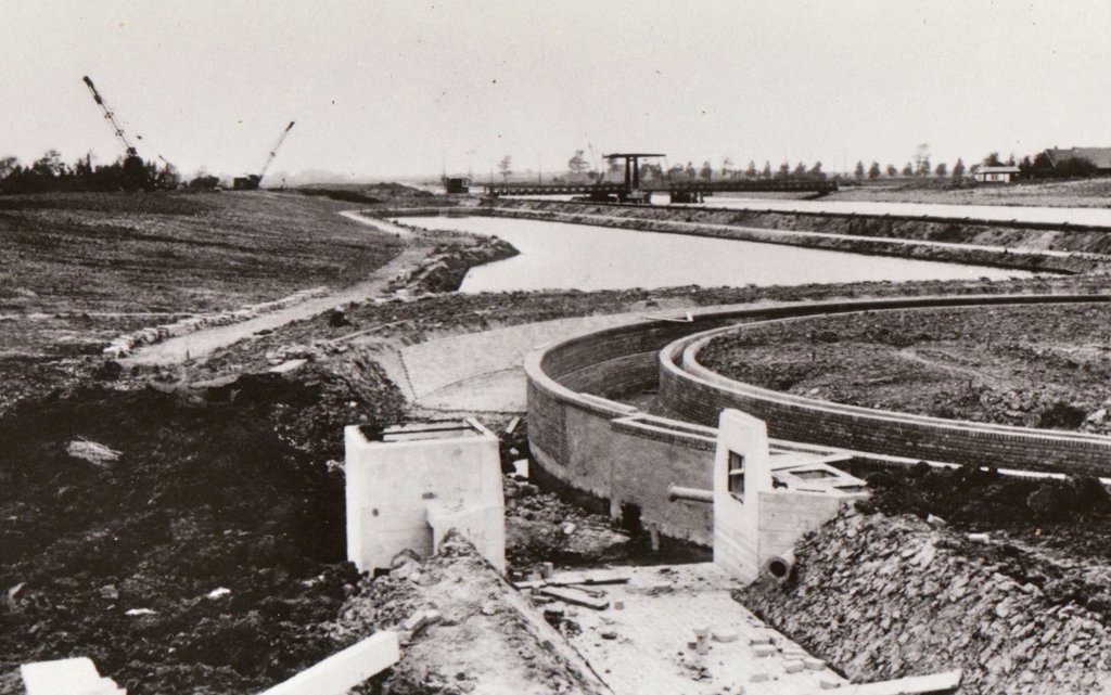 Aan de dijk — Heenvliet