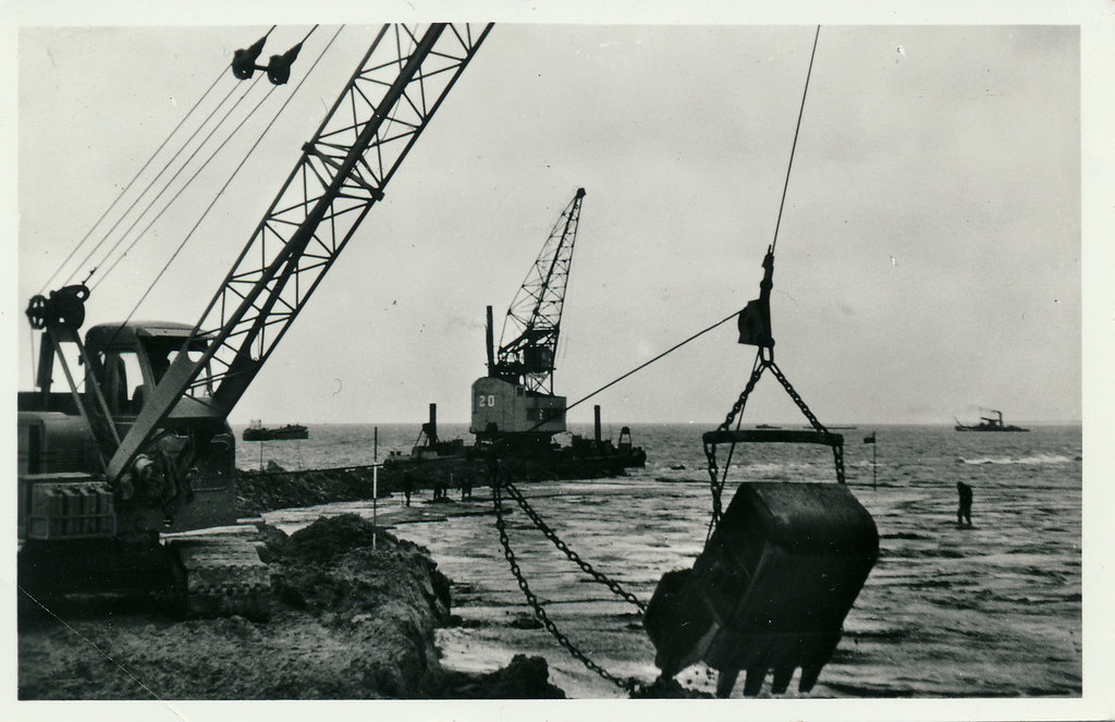 Deltawerken — Hellevoetsluis