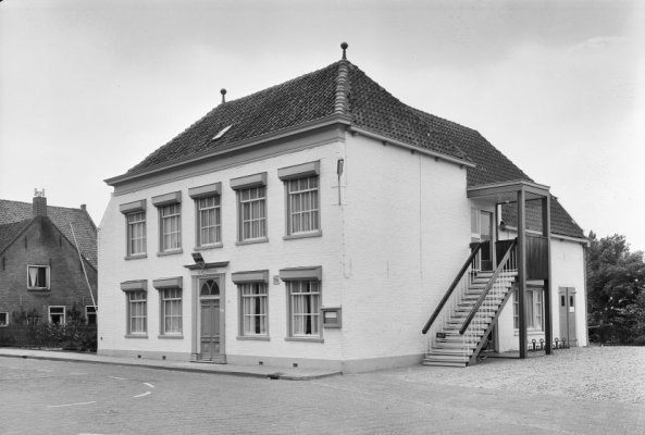Gemeentehuis — Klaaswaal