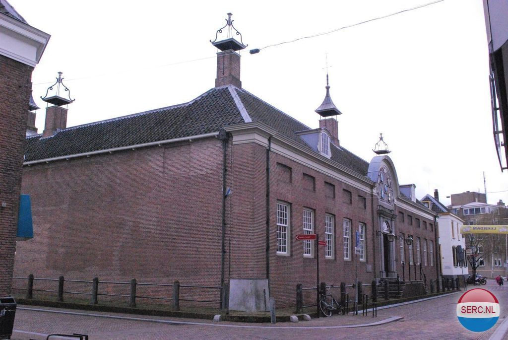 Het hofje van Mevrouw van Aerden — Leerdam