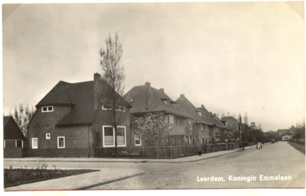 Koningin Emmalaan — Leerdam