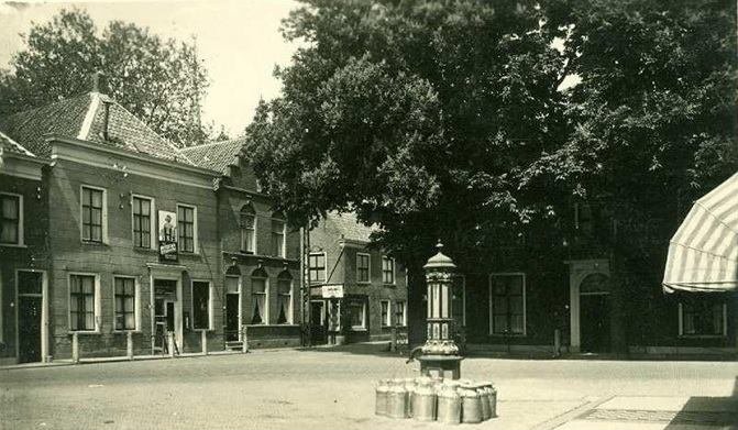Dorpsplein — Meerkerk