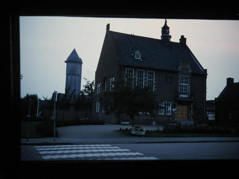 Gemeentehuis — Meerkerk