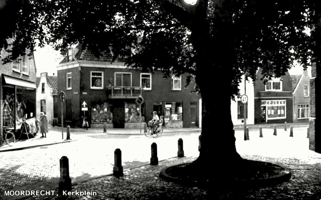 Kerkplein — Moordrecht