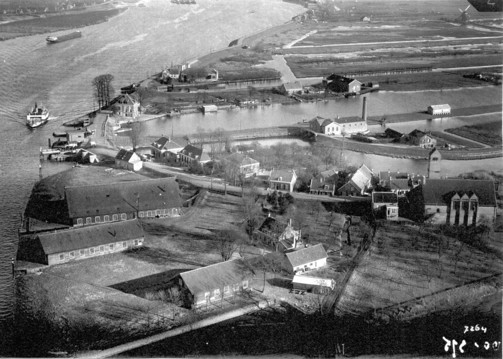 Luchtfoto's — Nieuw-Lekkerland