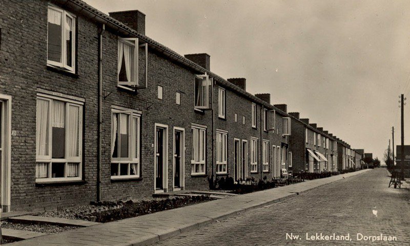 Dorpsstraat — Nieuw-Lekkerland