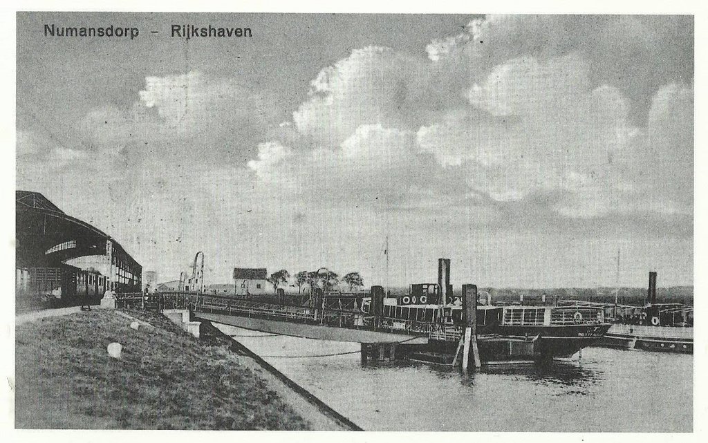 Dorpsstraat — Numansdorp