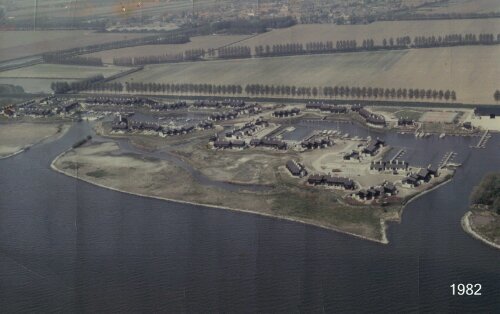 Luchtfoto's — Numansdorp