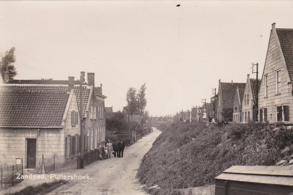 Arent van Lierstraat — Puttershoek