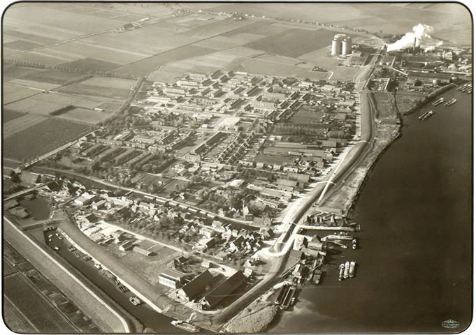 Luchtfoto — Puttershoek