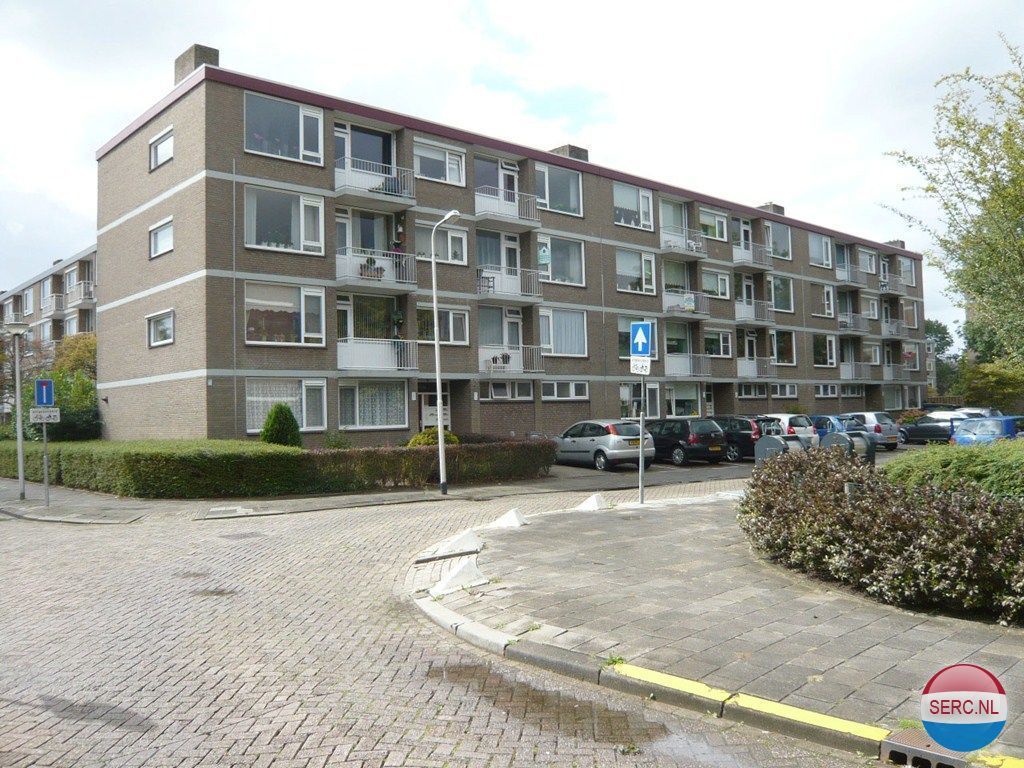 Burgemeester Crézeestraat — Ridderkerk