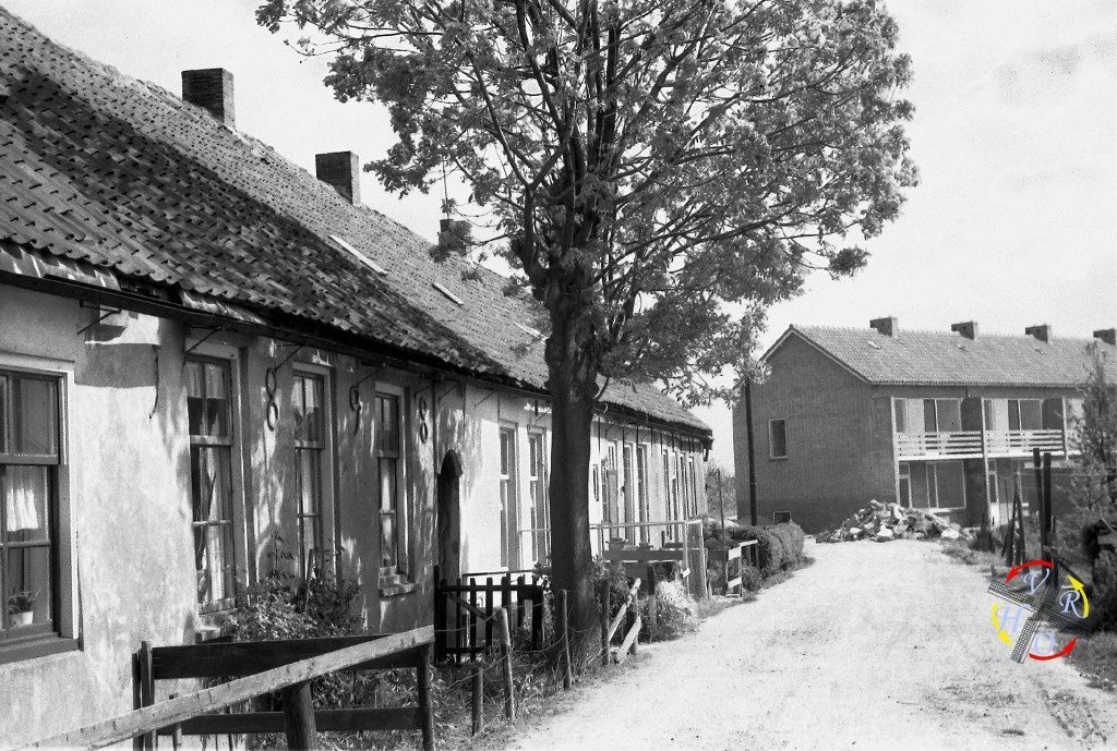 Burg. Just de la Paisièresstraat — Rozenburg