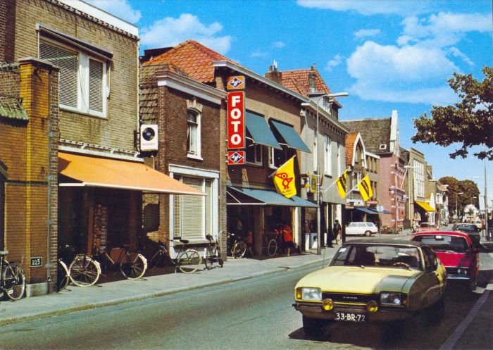 Hoofdstraat — Sassenheim
