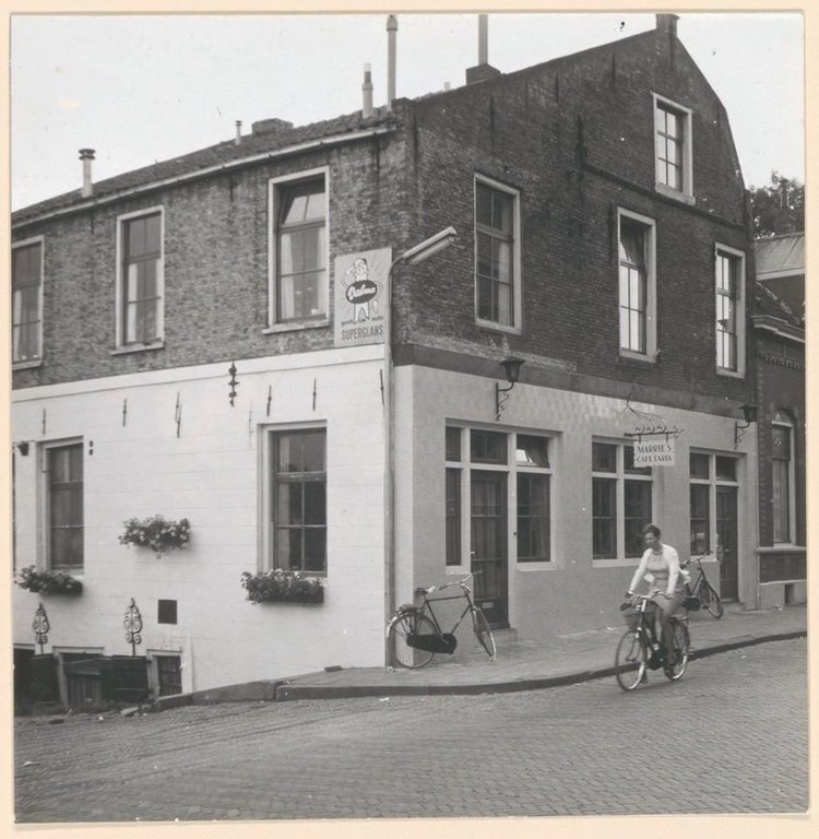 Kerkstraat — Strijen