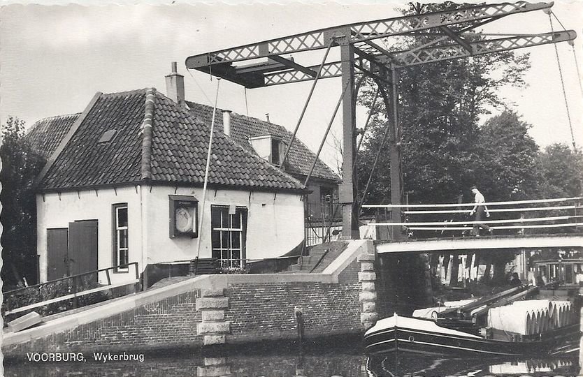 Bruggen — Voorburg