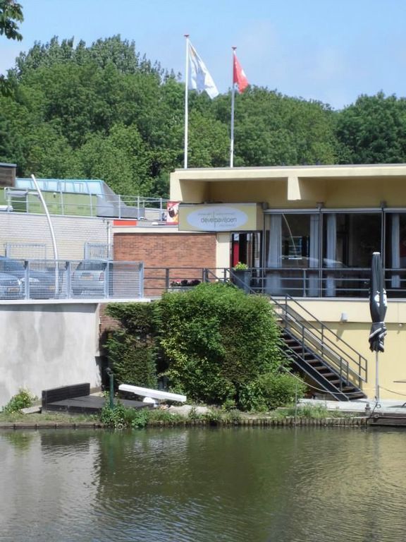 Bijzondere gebouwen — Zwijndrecht