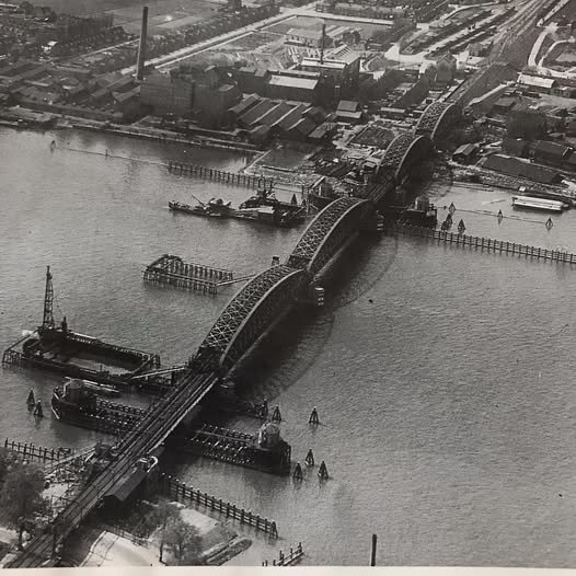 Bruggen — Zwijndrecht